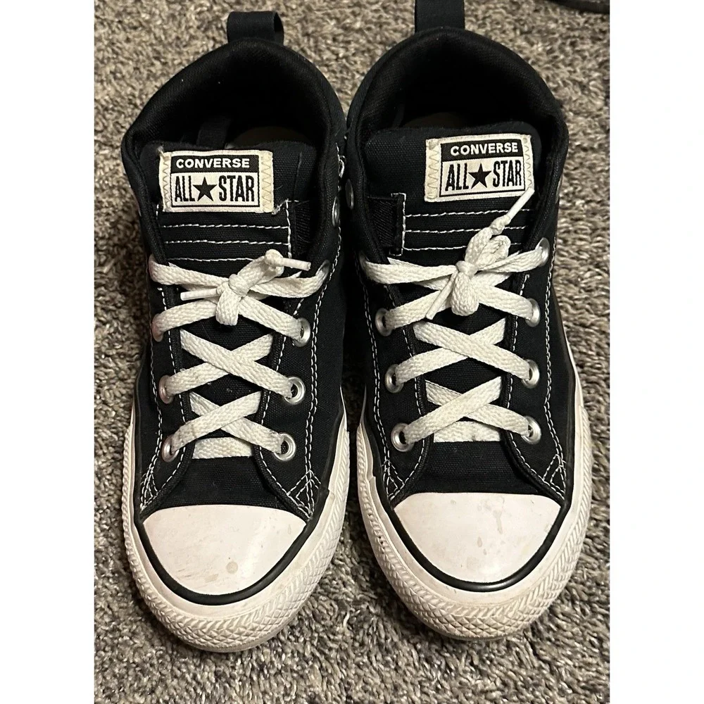 Converse Chuck Taylor All Star Black And White Size 4 - A01719F
